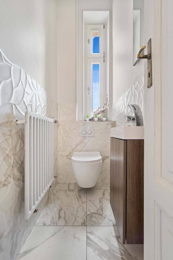 Charming With Balcony In Center * Luxemburgo